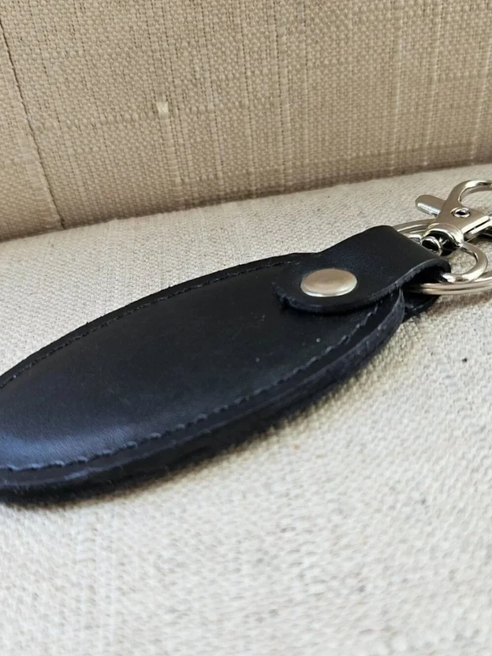 Handmade Keys Holder Black Genuine Leather keychain Keyring Handmade